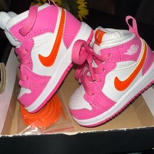 Brand New!!!!!! Jordan 1 Mid (Toddler) 4c